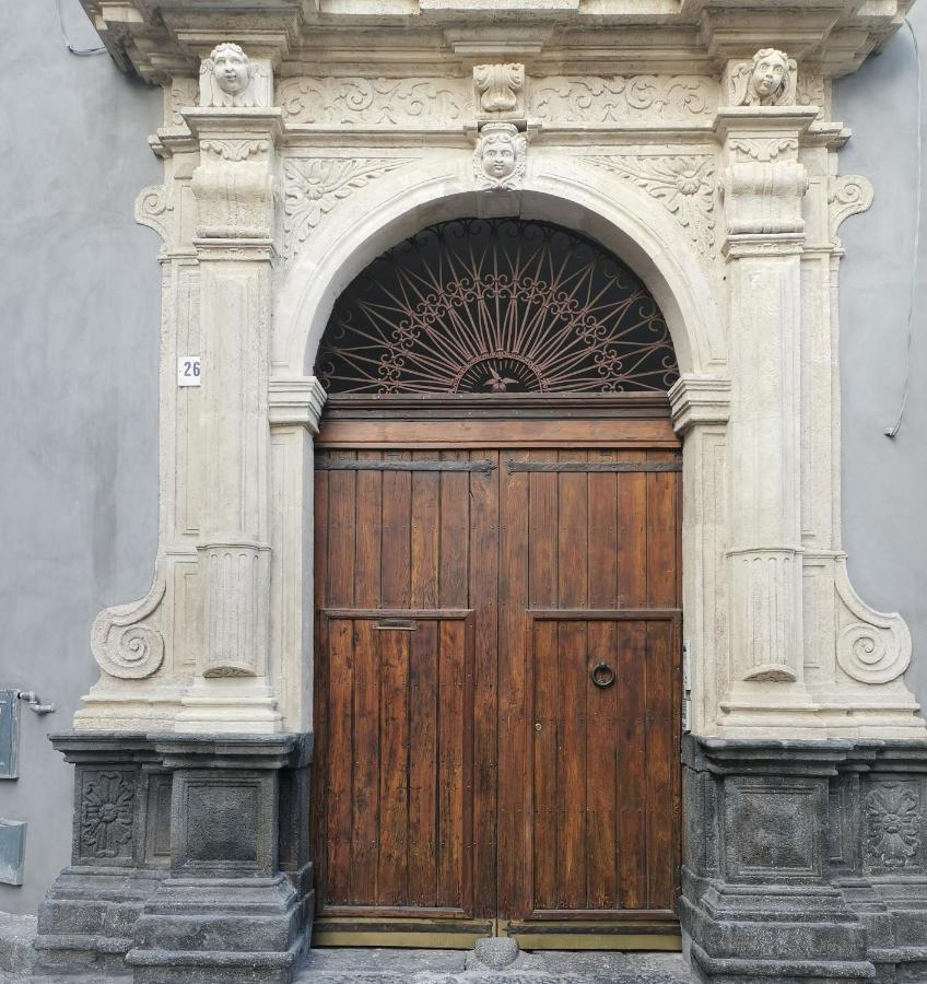 Palazzo Geremia - Le Dimore Dell'Antiquario Apartment Acireale Exterior photo